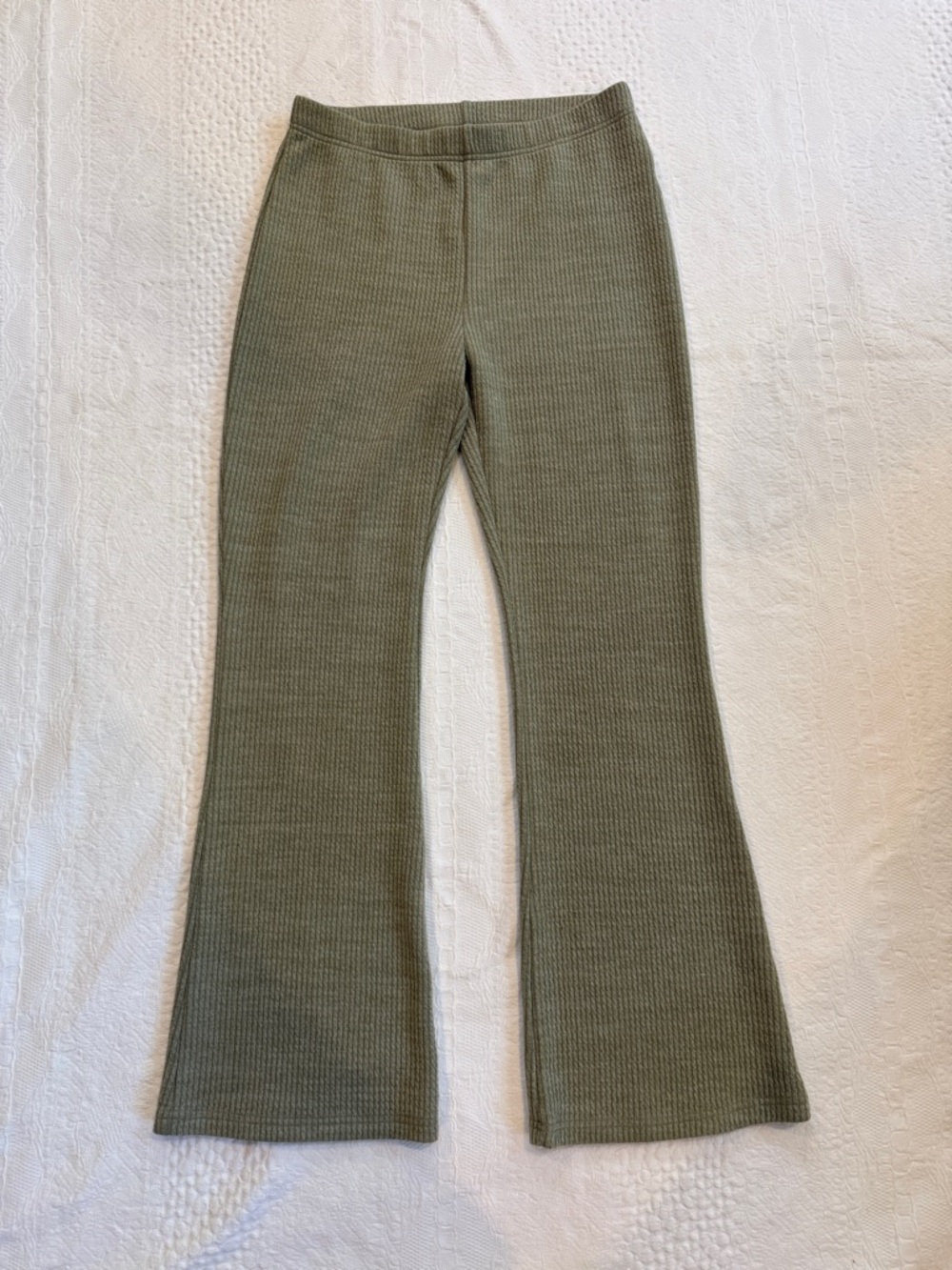 American Eagle Outfitters Womens Ribbed Flare Pants in Olive Size Large L